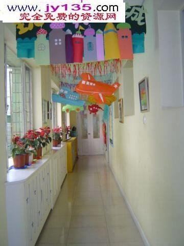 幼儿园小班环境布置-走廊吊饰_幼儿园小班教室