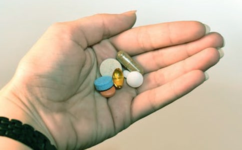 腰腿疼怎么吃药调理