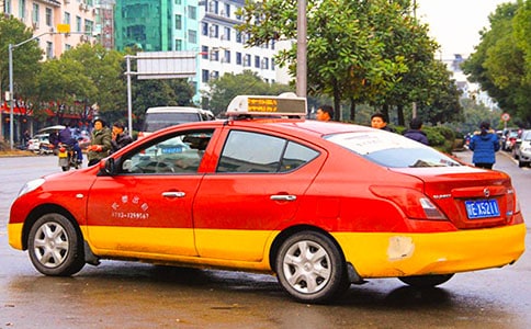 游戏《疯狂出租车》基本玩法介绍