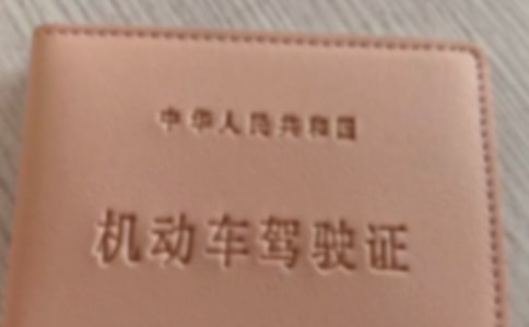 考驾照自动挡和手动挡哪个更好