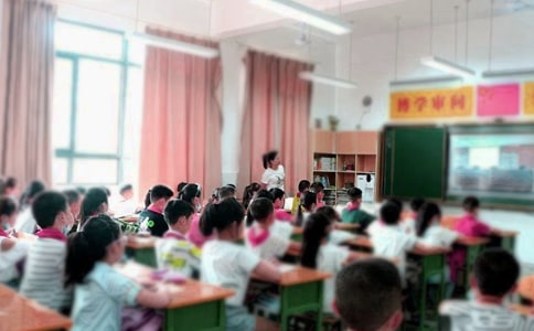 《送元二使安西》诗词教学反思