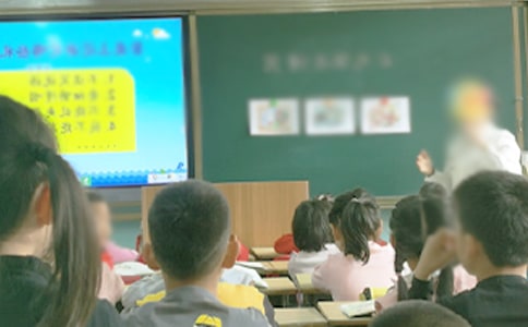 《两个铁球同时着地》教学反思