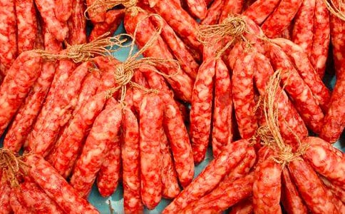 青椒炒腊肠的做法
