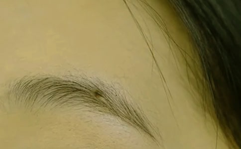 学生眉毛修什么样好看