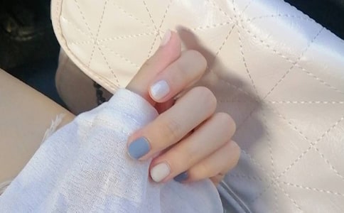 花朵贴纸美甲教程