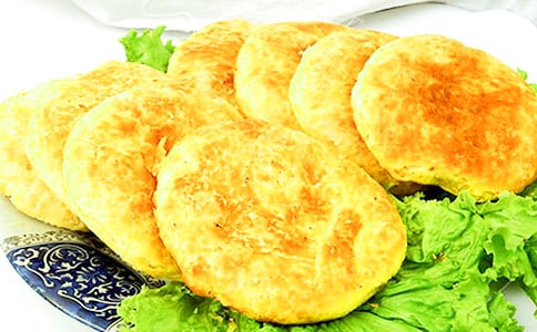 烧饼夹鸡蛋的做法