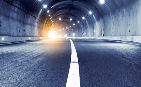 《爱的隧道》的影评6篇
