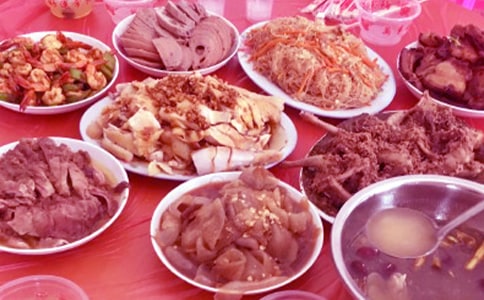 中餐宴席礼仪:中餐以“坐”为先