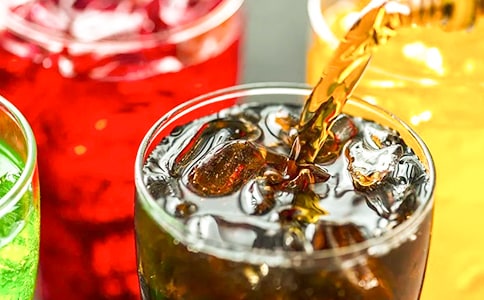 孕妇能喝碳酸饮料的吗